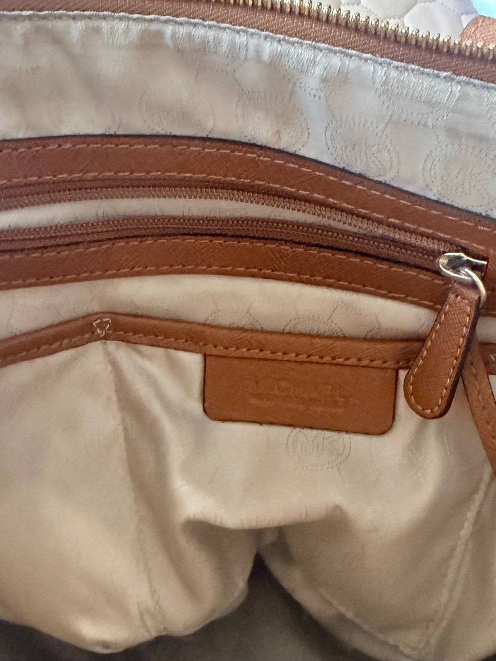 Michael Kors Jet Set Travel
Saffiano LeatherTote in 
Luggage Brown EUC like new! - Picture 13 of 17